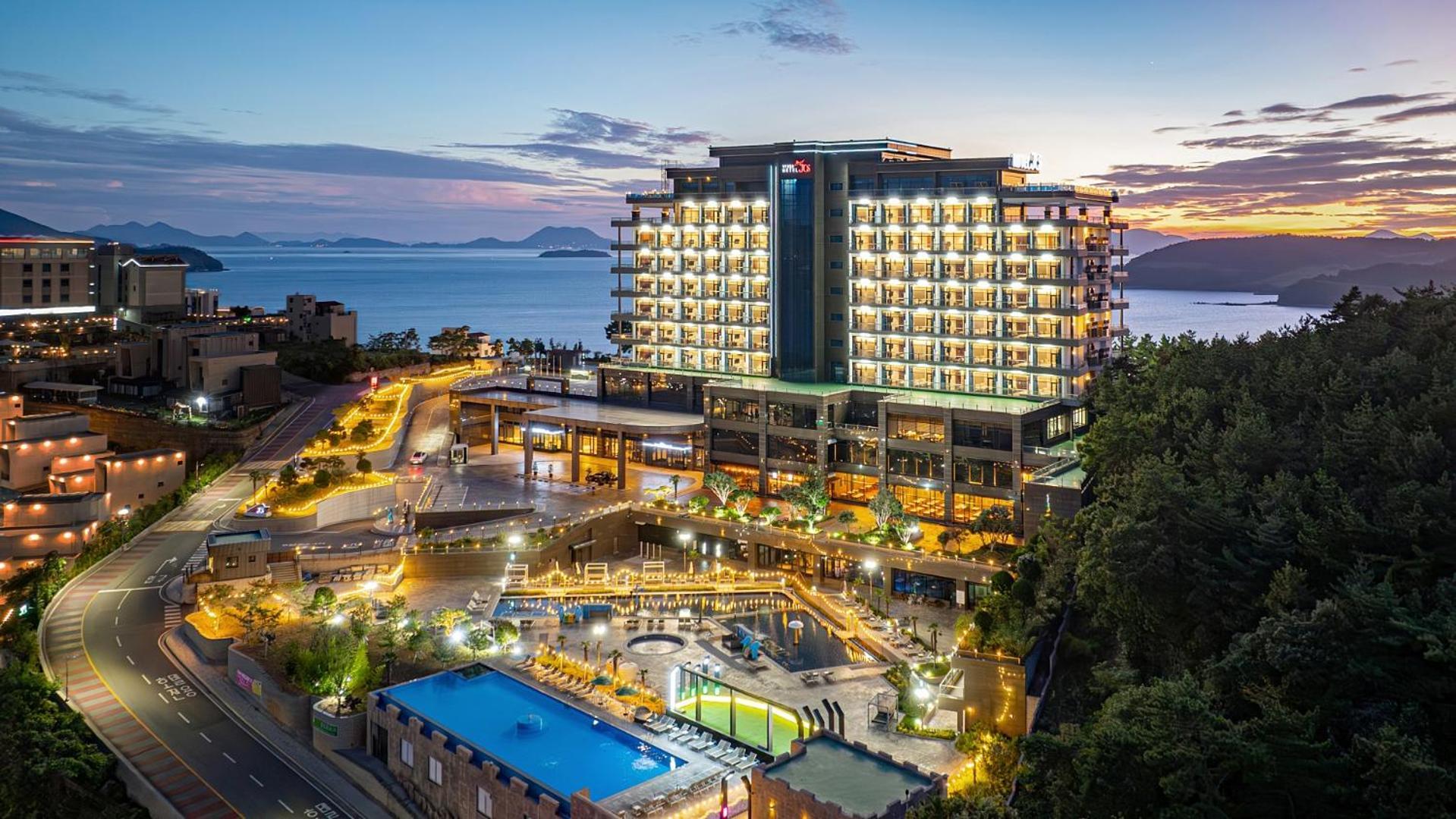 Hotel Jcs Josu Exteriér fotografie