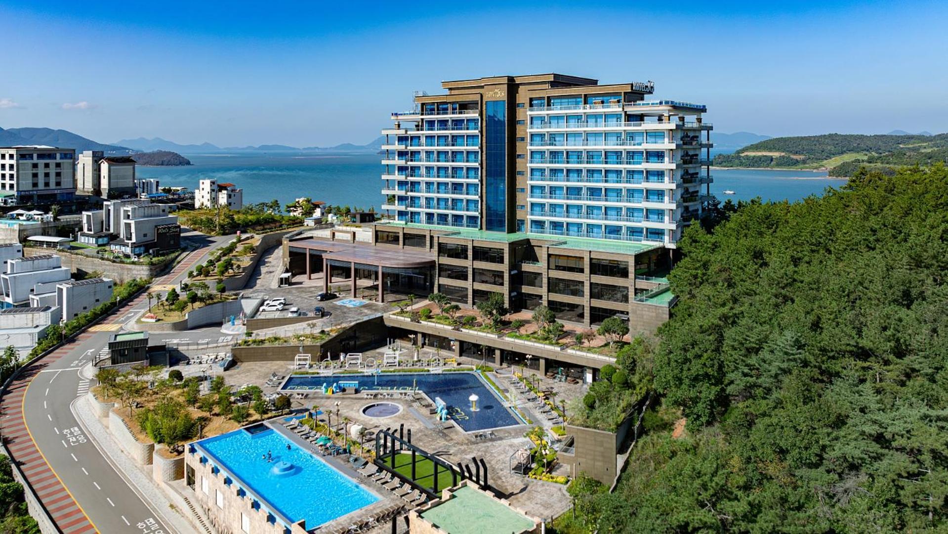 Hotel Jcs Josu Exteriér fotografie